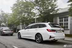 宝马发布全新一代3系车型的插混版——330e