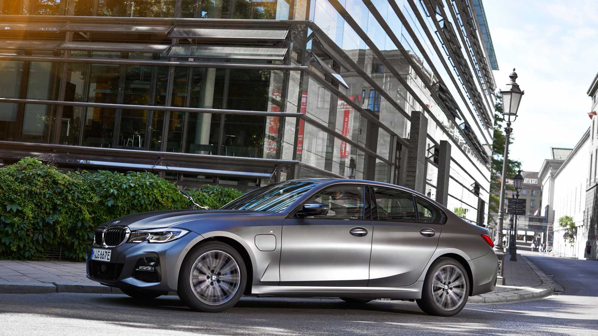 广本年内亮相全新中级SUV/宝马3系插混全球首发,今日车闻回顾
