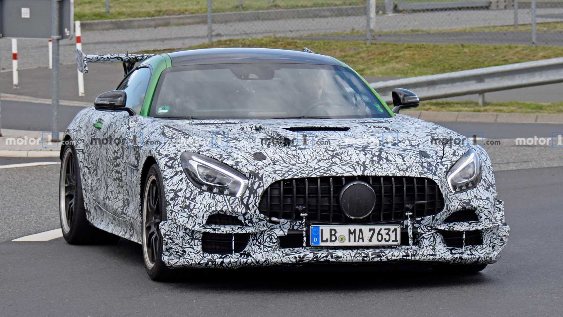奔驰AMG GT R Black谍照曝光,动力超700匹