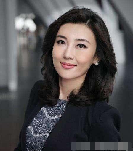 央视最美10大女主持，个个都才貌双全，谁是你心中最美女神？