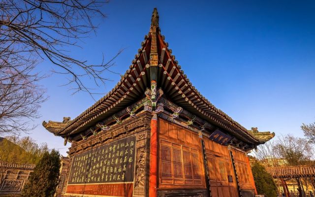 据消息透露，最新分析：潍坊奎文晚上站大街的究竟有什么不一样？本地人告诉你真实体验与深层观察