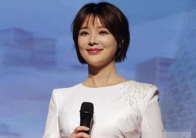 央视最美10大女主持，个个都才貌双全，谁是你心中最美女神？