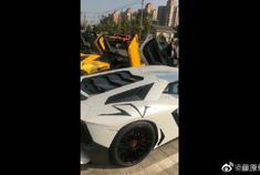 【兰博基尼】 四辆兰博基尼开剪刀门 这阵势太帅了