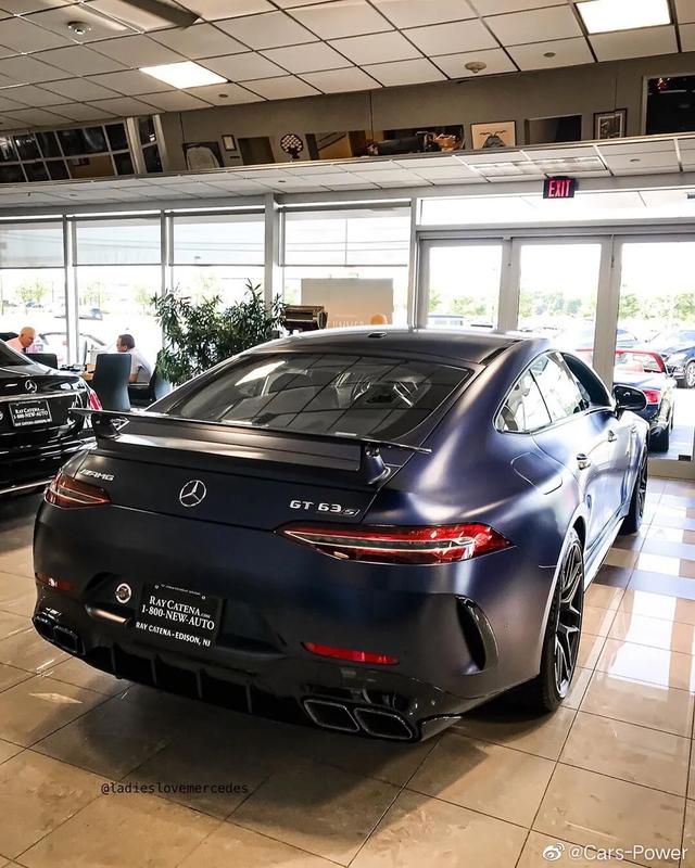 喜闻乐见，暴力美学，梅赛德斯AMG GT63S，值得一看