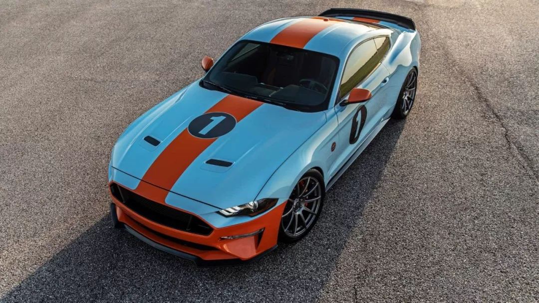 800匹力的福特GT Gulf限量版,致敬福特GT40,本周日亮相