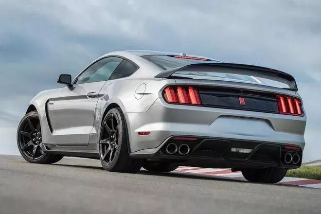 福特野马新款GT350R官图发布 新增两种车身颜色