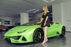 兰博基尼Huracán EVO Spyder到店实拍 最大640马力 售价365万