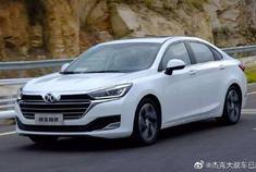 性价比最高的B级车 内饰豪华不输奔驰油耗比本田还低 仅8万多