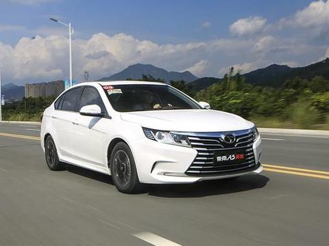 亲民的选择—东南翼舞，入门120匹独悬配碟刹，才4.99万