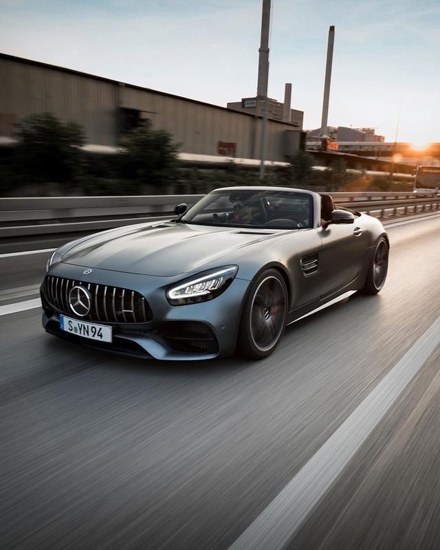 梅赛德斯AMG GT C Roadster，真酷的奔驰跑车