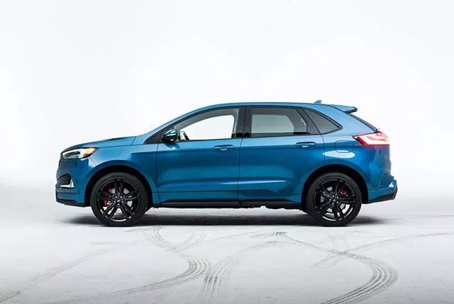 福特性能SUV,罕见六缸2.7T配8AT,性价比远超宝马X3