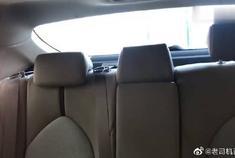 第八代丰田凯美瑞内饰拍摄，低配版这样的做工跟配置也是够用了