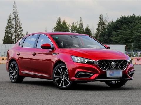 新车试驾时，稀里糊涂转一圈？马虎不得，3个方面是重点！