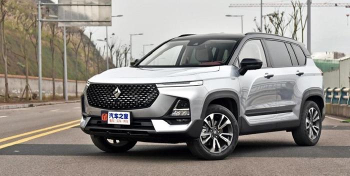 上汽通用五菱开始发力,宝骏310“大哥大”到来,新车更大更豪华