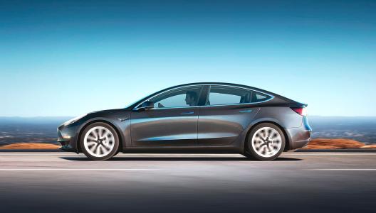 特斯拉上海工厂周产千台Model 3,只卖中国,我已闻到减配的味道