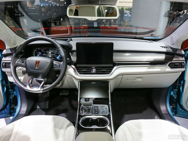 红旗E-HS3正式上市,补贴前售22.58-26.58万元
