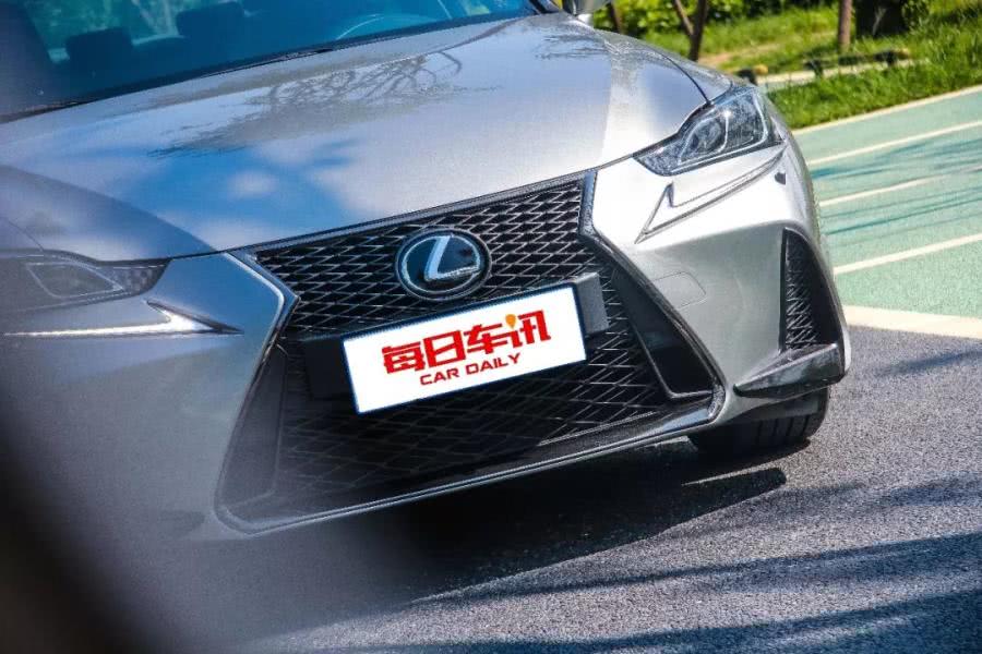 试驾|上市6年依然能打,是什么让雷克萨斯IS300“青春永驻”?