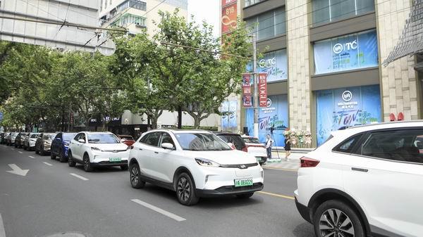 挺进上海核心商圈，威马汽车用户累计行驶里程突破1亿公里