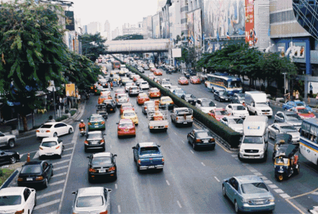 全国人均汽车保有量最多,居然是这个城市?比美国日本差远了