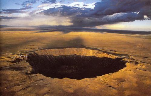 都说小行星撞击灭绝了恐龙,请问那个陨石坑在哪?...