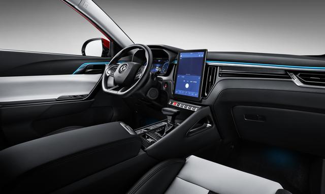 6.99万起,轴距2720mm,1.5T+6AT,新风行T5直面远景SUV