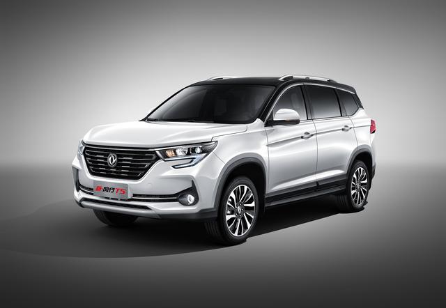 6.99万起,轴距2720mm,1.5T+6AT,新风行T5直面远景SUV