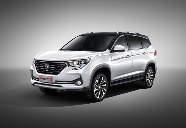 6.99万起，轴距2720mm，1.5T+6AT，新风行T5直面远景SUV