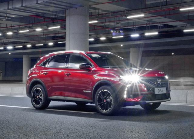 DS7处境困难,顶配30多万却1.6T加前驱,降低定位或许还有销量