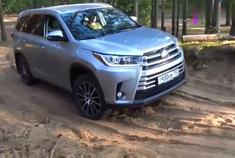 为啥说上坡不跟汉兰达”？爬坡那刻真替他着急