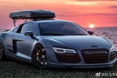 奥迪R8“纳多8”跑车-最后生产的手动R8