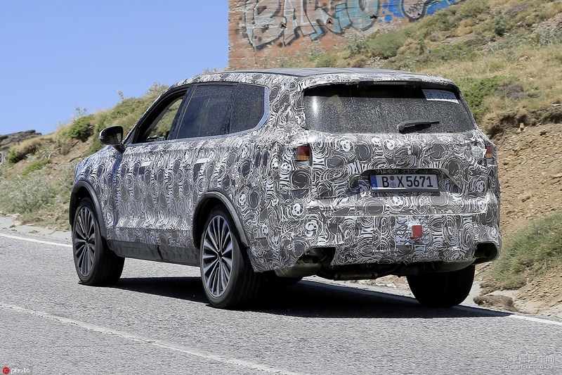 曝华晨中华V9路试谍照曝光,新车定位中大型SUV