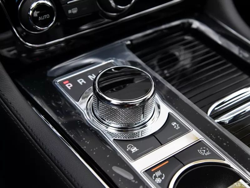 3.0T+8AT,不买奔驰宝马,就选它!气场强,价更低!