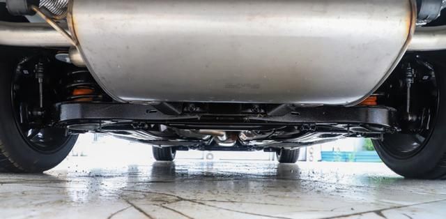 最难受的B级豪车,6.4秒破百比3系更强,从25万跌破20万仍卖不动