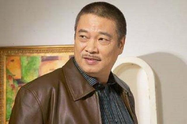 吴孟达刚出道的照片被爆，令网友大吃一惊：完全不是一个人！