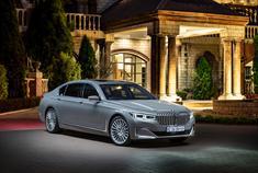每天一组汽车美图：BMW 750Li （分辨率-6000）