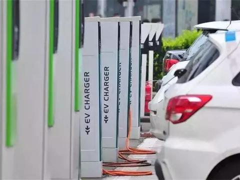 誓死不买“电动爹”？别急，价格减半买不买？