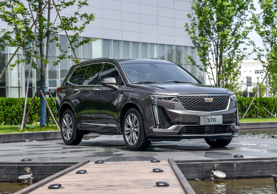 3款豪华中大型SUV：XT6/XC90/HS7！到底买哪款？