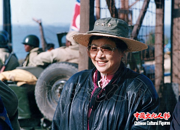 光影彩墨李前宽肖桂云艺术展专馆将在长春东北亚艺术中心开馆之二