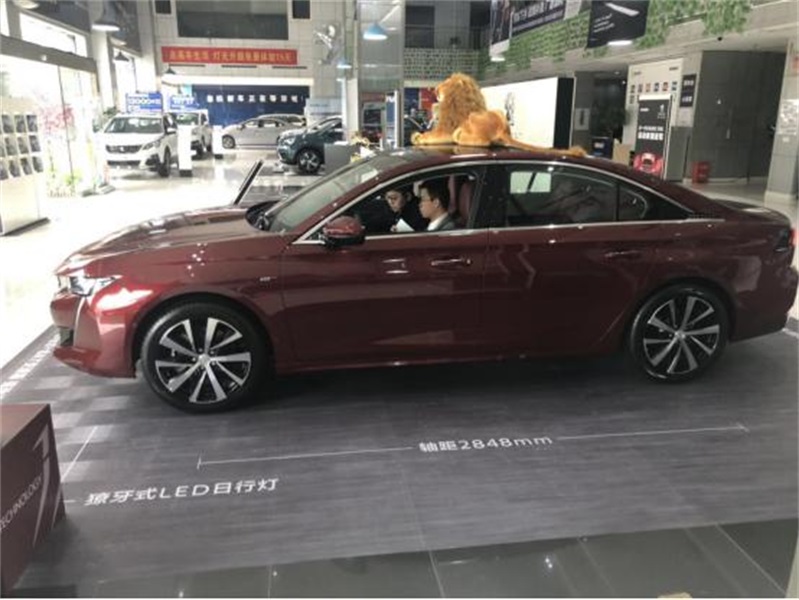 给你20万的预算,你会选择新天籁还是标致508L?