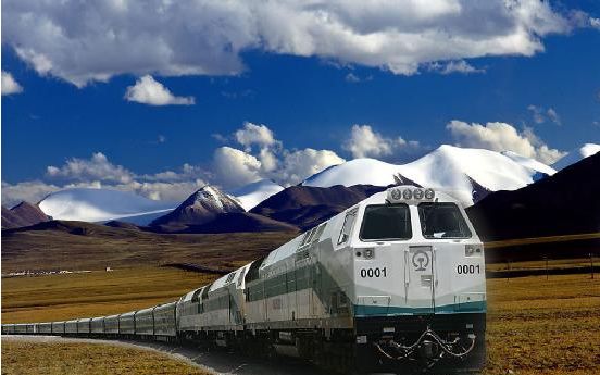 为何一到青藏铁路，中国火车头就要换成美国的？到底有何原因？