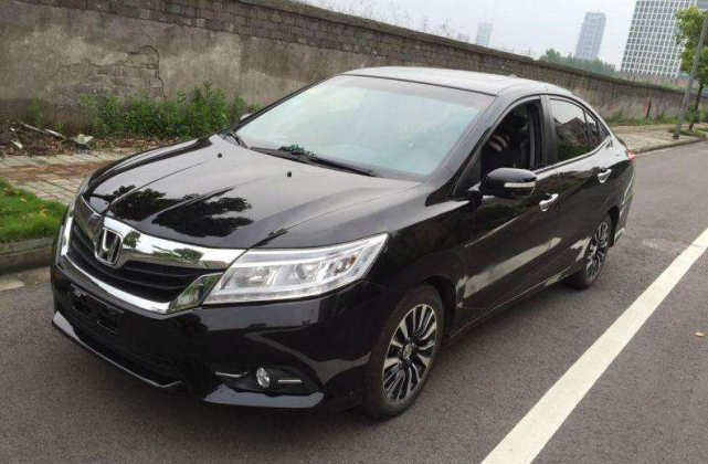 被国人捧红的“省油王”,单月卖出12010台,油耗仅5L