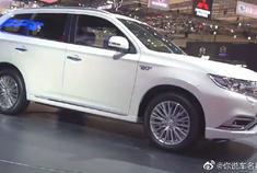 19款三菱欧蓝德PHEV，打开后备箱放倒座椅，还要啥日产奇骏。