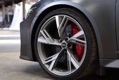 汽车视频：2020 奥迪Audi RS6 Avant