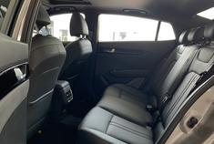 风神奕炫空间实拍，和卡罗拉差不多