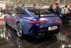 2019款奔驰GT63s亮相，看完外观内饰，谁还要烂大街的保时捷！
