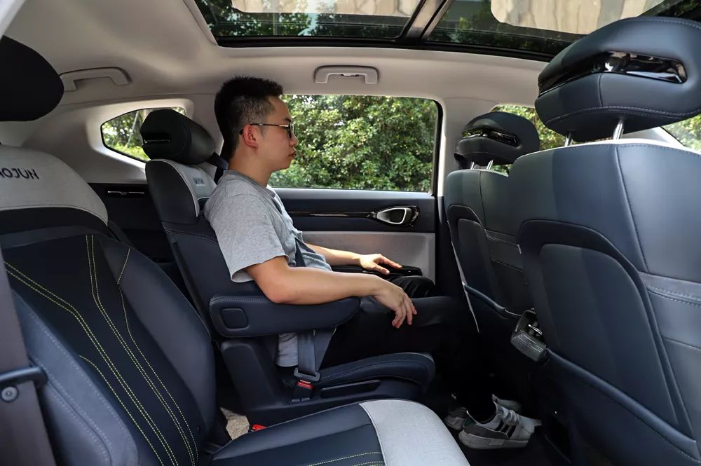 新宝骏品牌正式亮相2台新车,颜值超高,9月将上市!