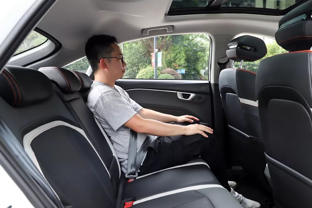 新宝骏品牌正式亮相2台新车,颜值超高,9月将上市!