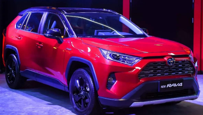 全新一代丰田RAV4实车亮相！轴距加长30mm 2.0L百公里油耗6.4L！