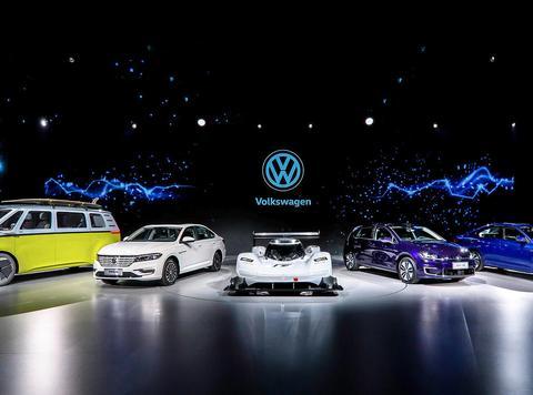 合资车企反攻新能源，大众/奔驰多款新车密集亮相，都是熟面孔