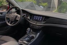 全新别克威朗内饰曝光，设计改变不大材质品质延续